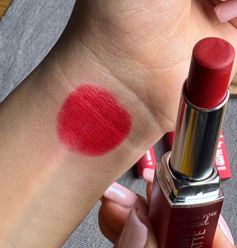 رژلب گلدن رز satiny matte
